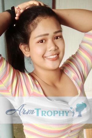 203222 - Apatsara Age: 18 - Thailand