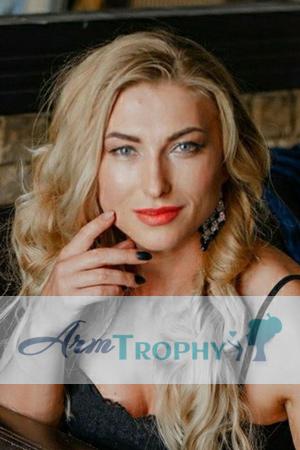 203296 - Olesya Age: 44 - Ukraine