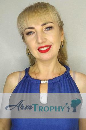 203352 - Tatyana Age: 43 - Ukraine