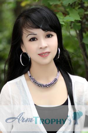 203409 - Fengping Age: 47 - China