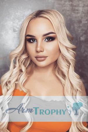 203459 - Yana Age: 22 - Russia