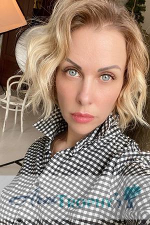 203492 - Olga Age: 44 - Russia