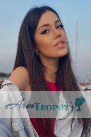 204277 - Alina Age: 22 - Ukraine