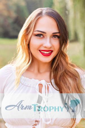 204455 - Anastasiya Age: 22 - Ukraine