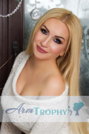 205055 - Olesya Age: 40 - Ukraine