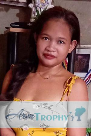 205140 - Hazel Age: 23 - Philippines
