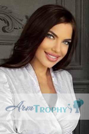 207160 - Diana Age: 32 - Ukraine