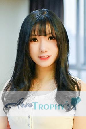 207723 - Yanling Age: 25 - China