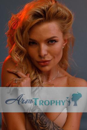 208489 - Anastasiia Age: 26 - Ukraine