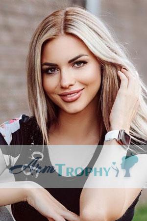 208762 - Lyubov Age: 26 - Ukraine