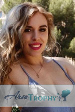 208995 - Yuliana Age: 32 - Romania