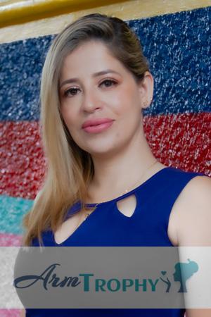 209954 - Johana Age: 37 - Colombia