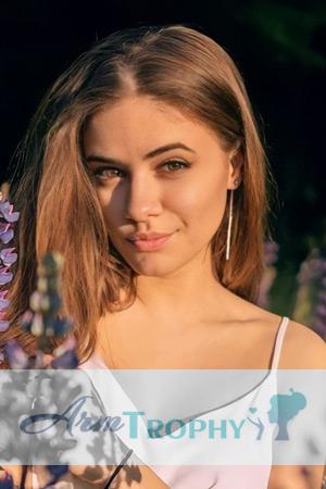 210371 - Anna Age: 20 - Ukraine