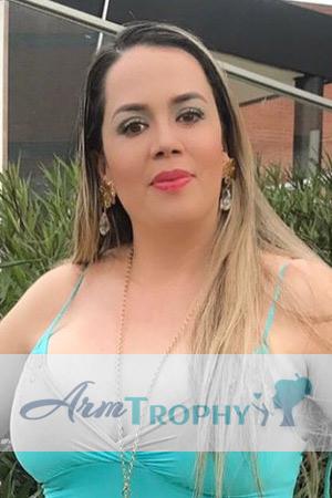 210422 - Tania Age: 41 - Colombia