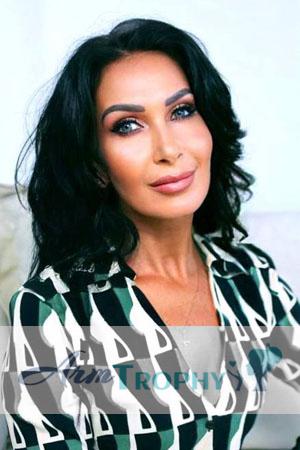 210894 - Alina Age: 48 - Ukraine