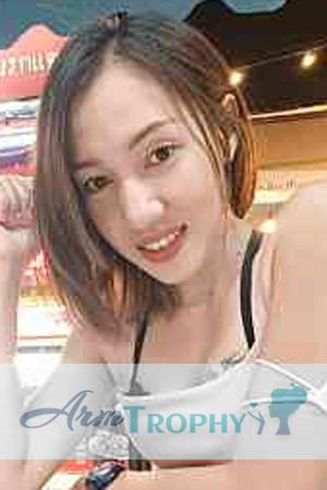 211085 - Philaiwan Age: 31 - Thailand