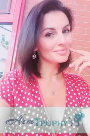 211528 - Nadiia Age: 40 - Ukraine