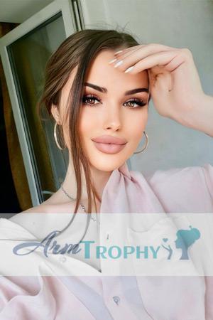 211621 - Alyona Age: 23 - Ukraine