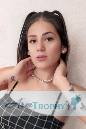 211851 - Ingrid Age: 25 - Colombia