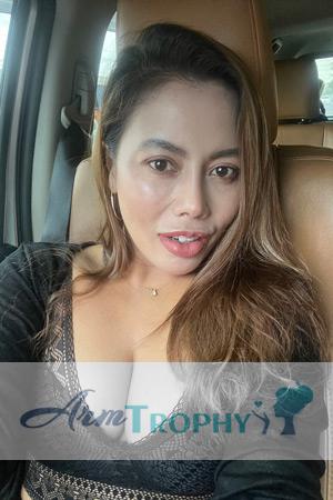 212080 - Piyawan Age: 39 - Thailand