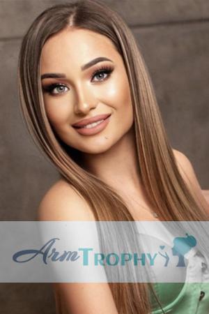 212596 - Oksana Age: 25 - Ukraine