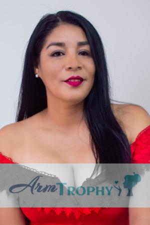 213000 - Daniela Age: 40 - Peru