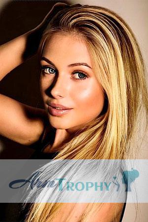 213182 - Olesya Age: 32 - Ukraine