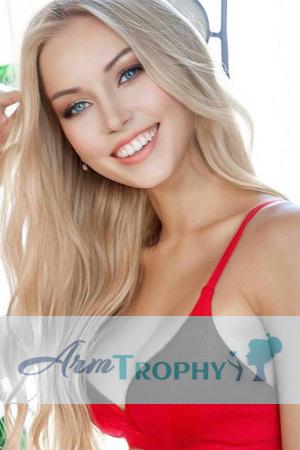 213683 - Daria Age: 36 - Ukraine