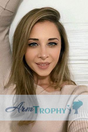 213699 - Julia Age: 34 - Ukraine