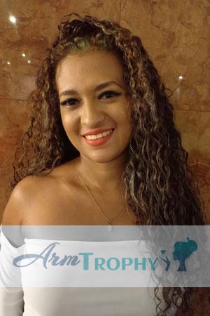 213752 - Leidy Age: 31 - Colombia