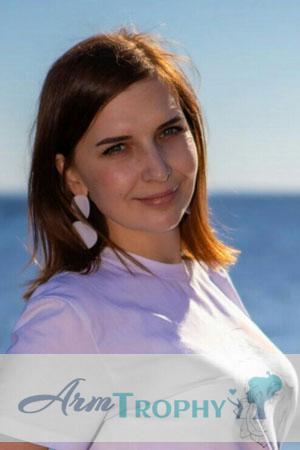 213938 - Larisa Age: 36 - Russia