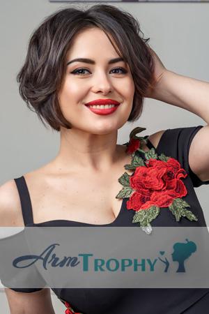 214277 - Nadiia Age: 31 - Ukraine