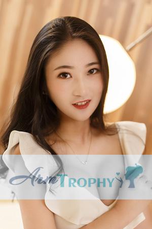 214670 - Yetta Age: 24 - China