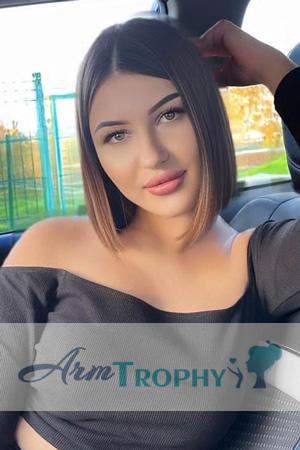 215516 - Anastasiia Age: 18 - Ukraine