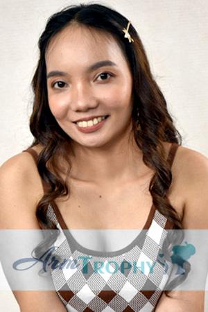 215570 - Roxan Age: 33 - Philippines