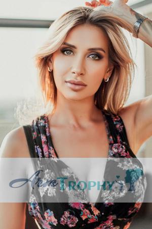 215621 - Victoria Age: 45 - Ukraine
