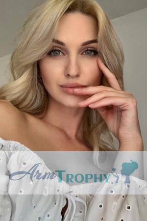 215636 - Khrystyna Age: 30 - Ukraine