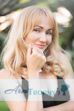 215721 - Nataly Age: 46 - Ukraine