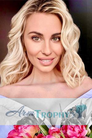 215987 - Alina Age: 37 - Ukraine