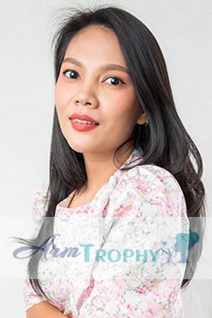 216571 - Wanichaya (Bowie) Age: 30 - Thailand