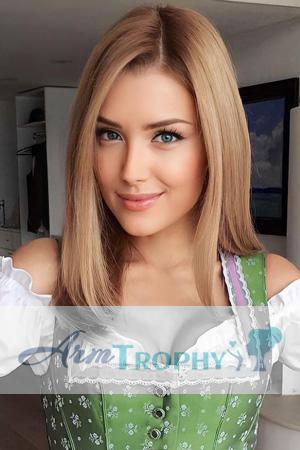 216586 - Polina Age: 33 - Austria