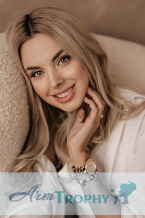 216850 - Yulia Age: 32 - Ukraine