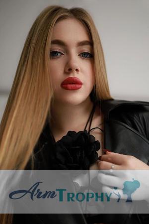 218232 - Yelyzaveta Age: 18 - Ukraine