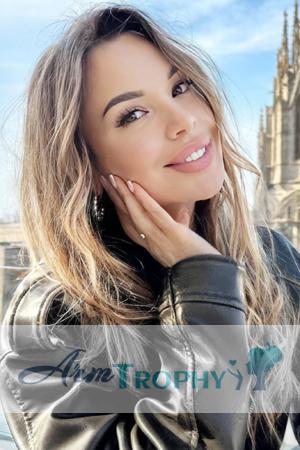 219287 - Yuliia Age: 39 - Ukraine