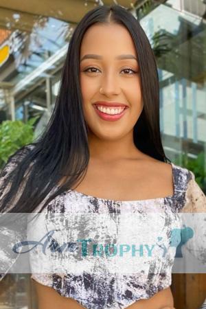 222866 - Imandra Age: 26 - Colombia