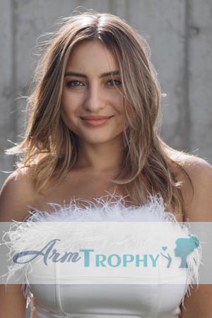 223391 - Oksana Age: 32 - Ukraine