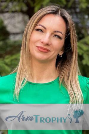 223524 - Iryna Age: 38 - Ukraine