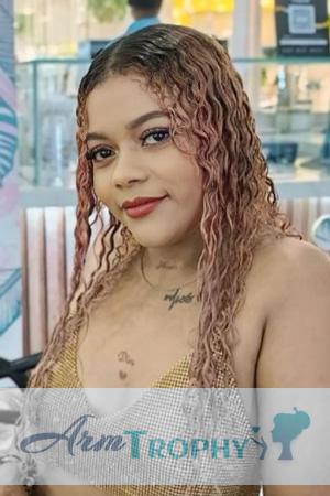 223532 - Yulieth Age: 33 - Colombia