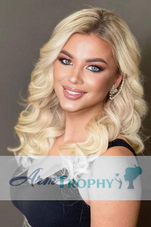 223687 - Viktoriia Age: 30 - Ukraine