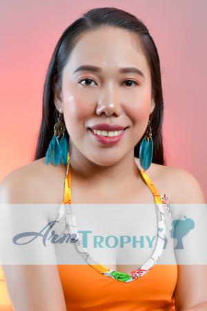 224172 - Liezl Age: 32 - Philippines